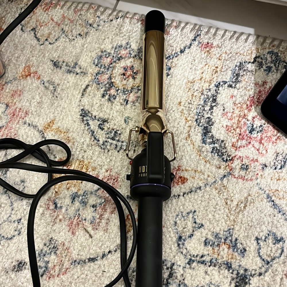 Hot tools curling iron